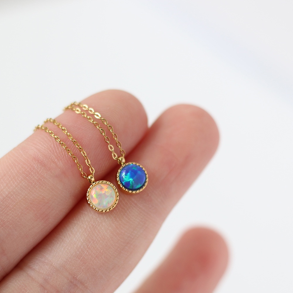 Dây chuyền nữ titan mặt tròn đá opal khúc xạ ánh sáng không gỉ WN2211