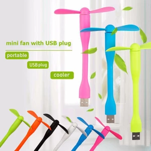 Quạt mini hiệu Xiaomi với cổng kết nối USB tiện dụng
