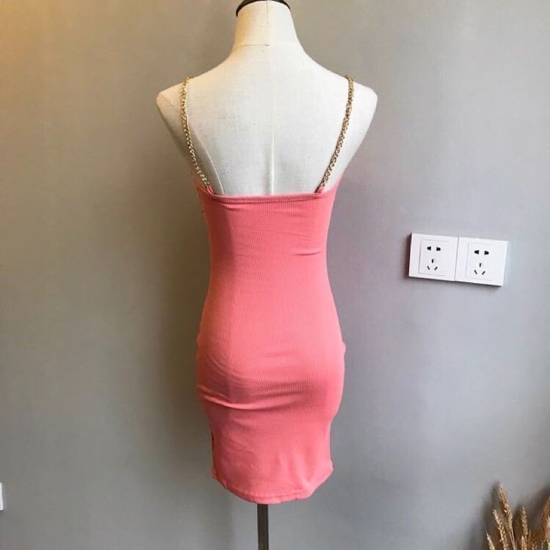 ĐẦM BODY XOẮN NGỰC HAI DÂY XÍCH HOTGIRL THỜI TRANG GIÁ RẺ BAO KHÔNG TRÙNG MẪU( có lót mút ngực)