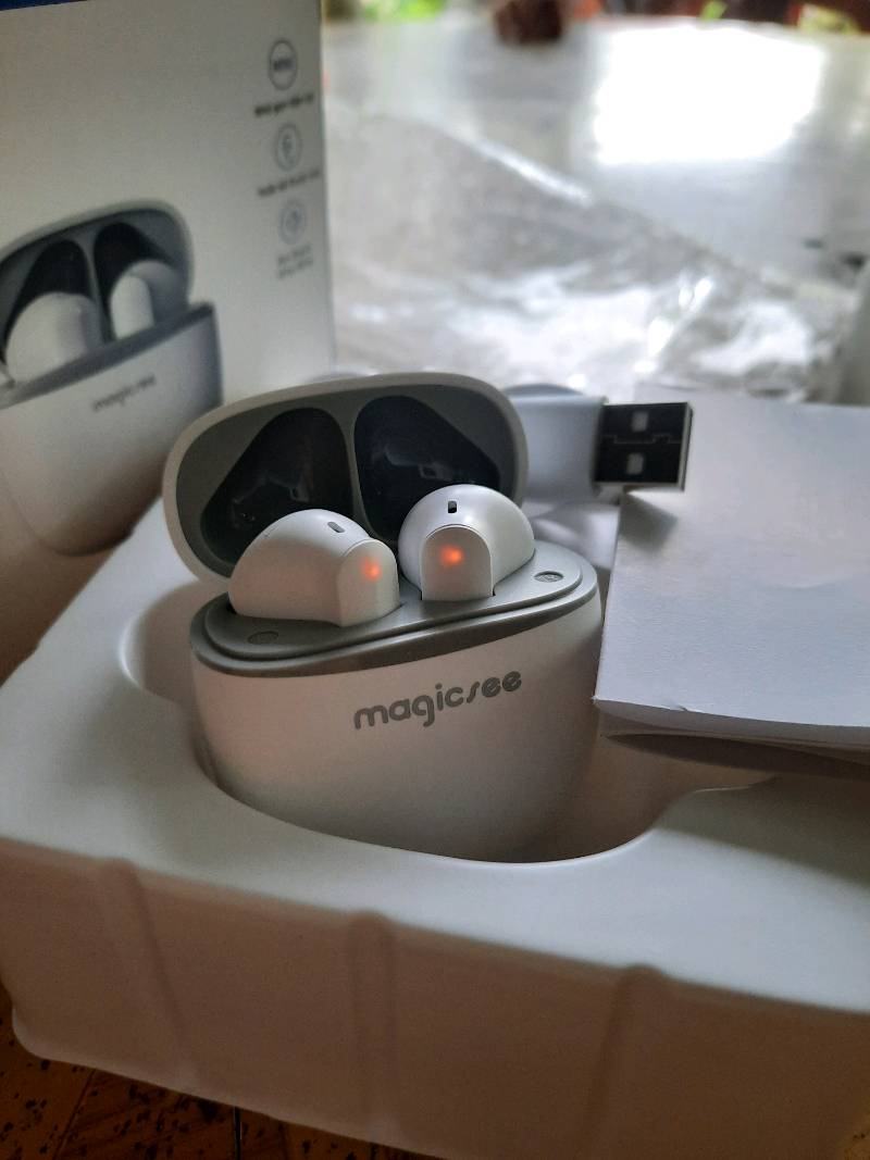 Hộp sạc Magicsee R12