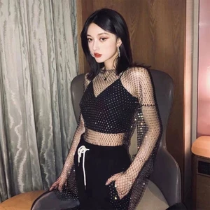 Áo Croptop Tay Loe Phối Lưới Đính Đá Thiết Kế Quyến Rũ Cho Nữ