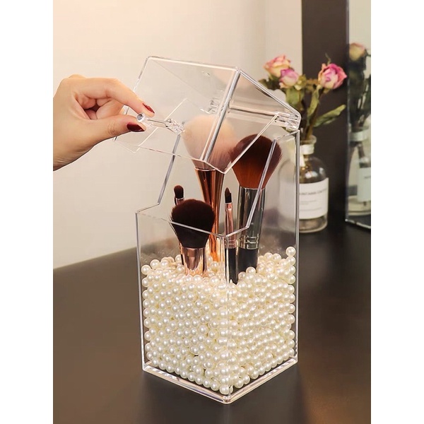 Hộp đựng cọ trang điểm có nắp
