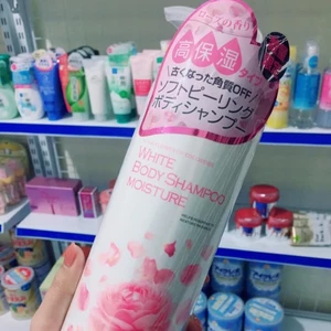 SỮA TẮM TRẮNG DA