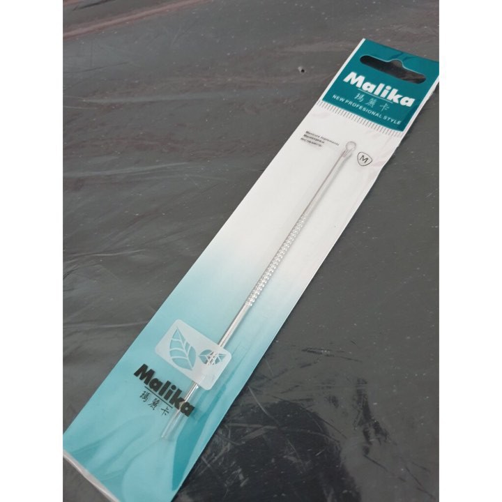 bộ 10 cây nặn mụn Malika