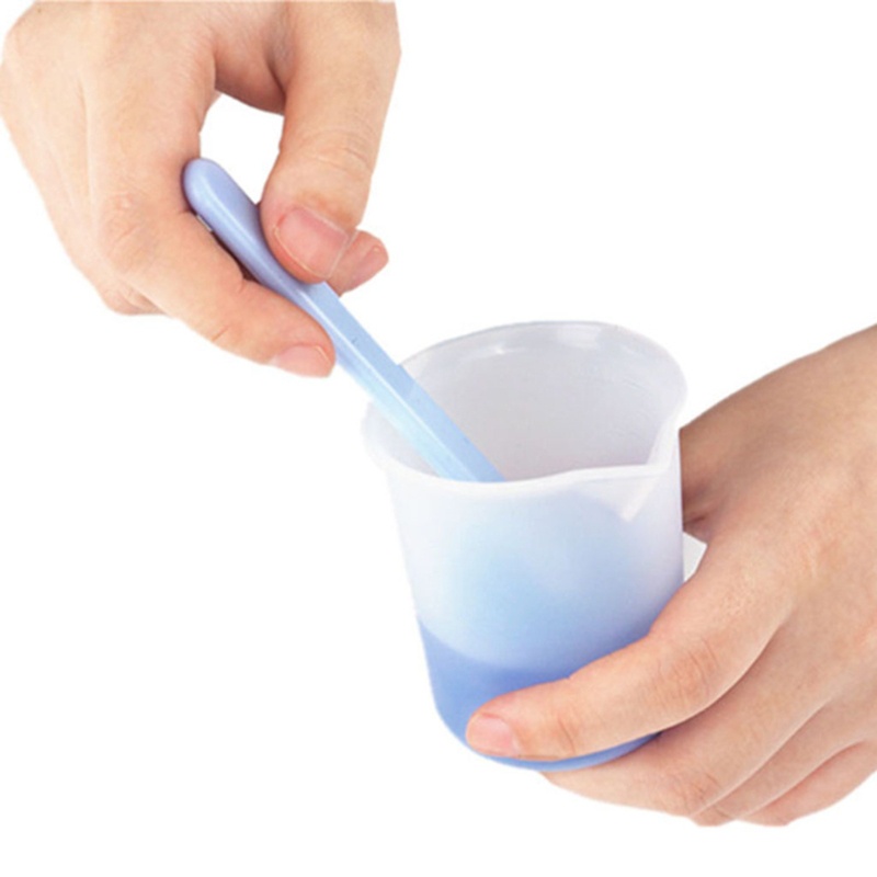 Que khuấy màu nước làm từ silicon sử dụng tiện lợi