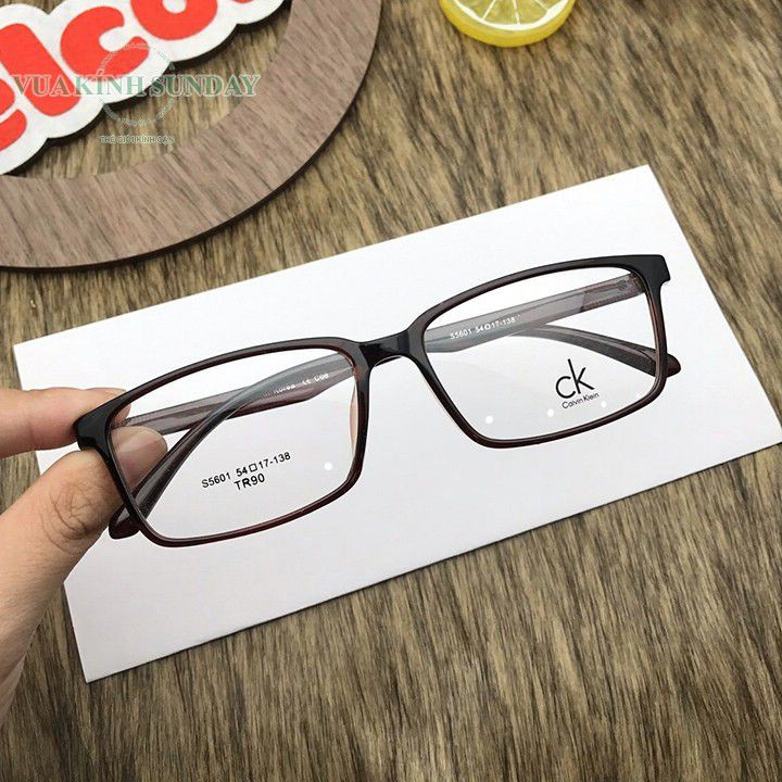 Kính cận có độ theo yêu cầu CKC V132