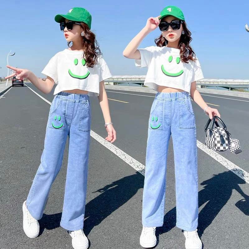 Set áo mặt cười quần bò ống suông cho bé gái size đại BEESHOP H24023