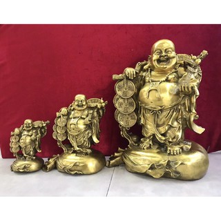 Di Lặc gánh tiền đứng trên bị bằng đồng vật phẩm phong thuỷ quà tặng trưng bày trang trí