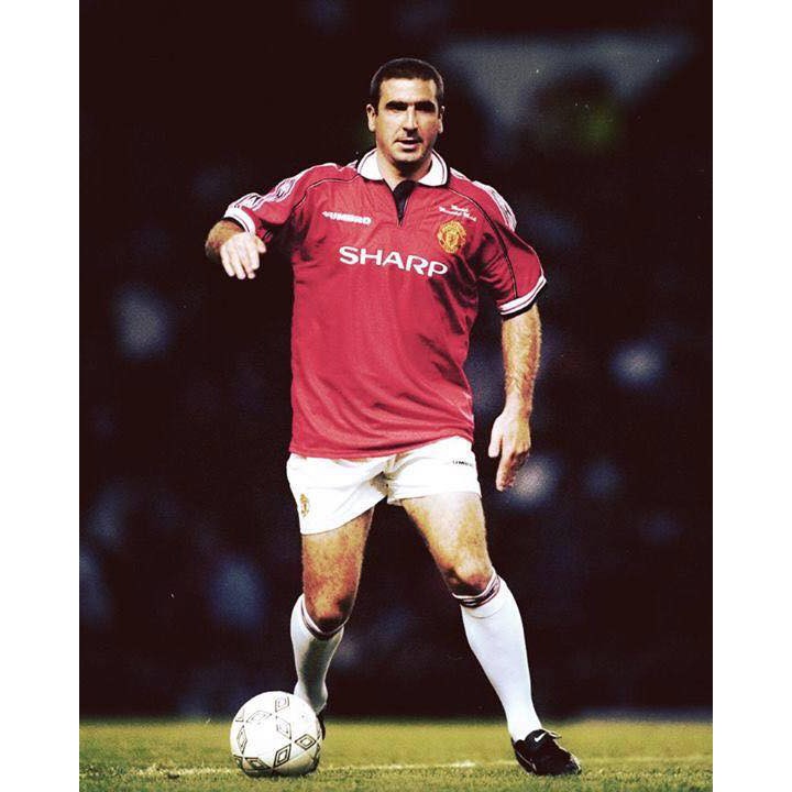 Ảnh Sách Từ Cú Kungfu Của “King” Eric Cantona Đến Sự Hình Thành Kỷ Nguyên MU 2