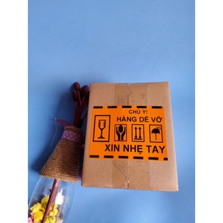 Combo 100 Tem nhãn dán cảnh báo Hàng Dễ Vỡ Xin Nhẹ Tay màu cam kích thước 10,3cm x 7,6cm
