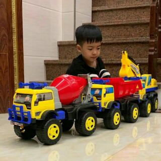 Xe công trinh cỡ đai cho bé trên 2 tuổi