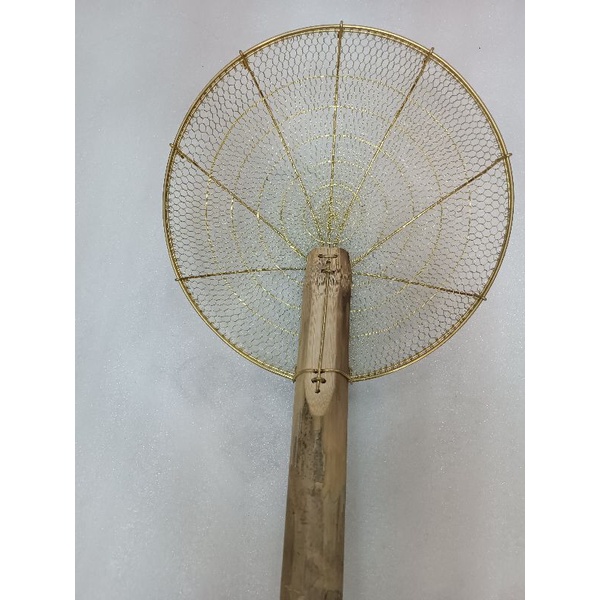 Vợt thau vàng kích thước 2 tấc5 ( 25cm) chuyên trụng vớt rau; mì; xương ...