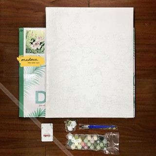 Tranh tô màu số hóa Madoca có khung 40x50cm Hoa sen xanh lá T187