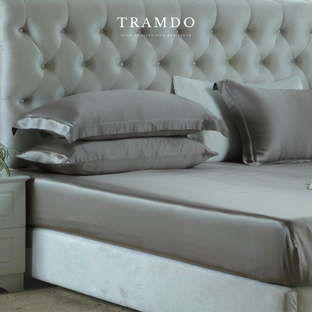 Ảnh Bộ Chăn Ga Gối Lụa Cao Cấp NITE9SILK TRAMDO BEDDING Màu Xám Bạc 4