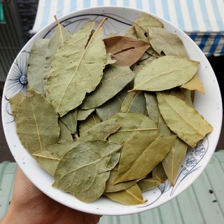 10G Lá Nguyệt Quế Khô/ Lá Thơm/ Bay Leaf - Tạo Mùi Thơm đặc Trưng Cho Món ăn Như Bò Kho, Mỳ Ý, Thịt Nướng