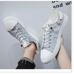 Giày Sneaker Nam Thời Trang Trẻ Trung Phong Cách Lịch Lãm 2021 Tặng Kèm Nước Hoa