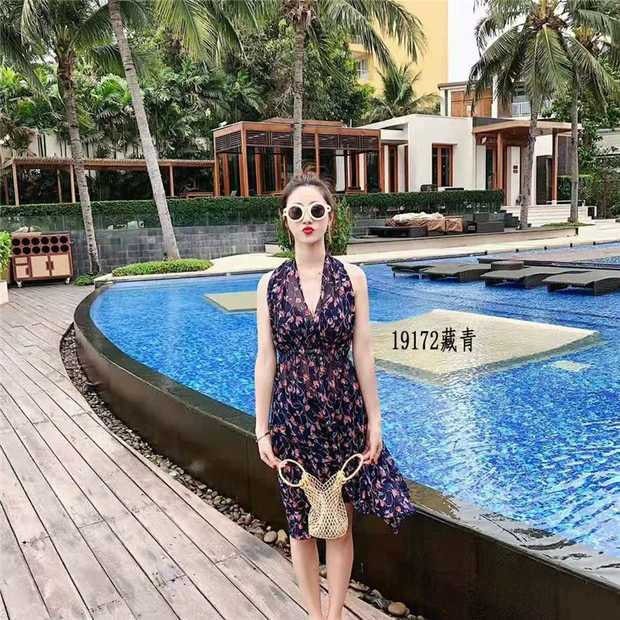 (XẢ LỖ )Set bikini có áo nâng ngực váy choàng ngoài họa tiết siêu xinh