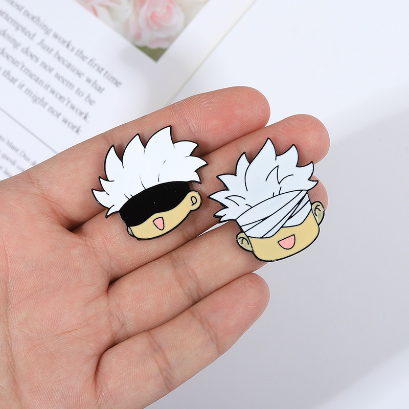 HT3 Jujutsu Kaisen Anime Huy Hiệu Kim Loại Thổ Cẩm Túi Mặt Dây Chuyền Pin Gojo Satoru Phụ Kiện Thời Trang Quà Tặng TH3
