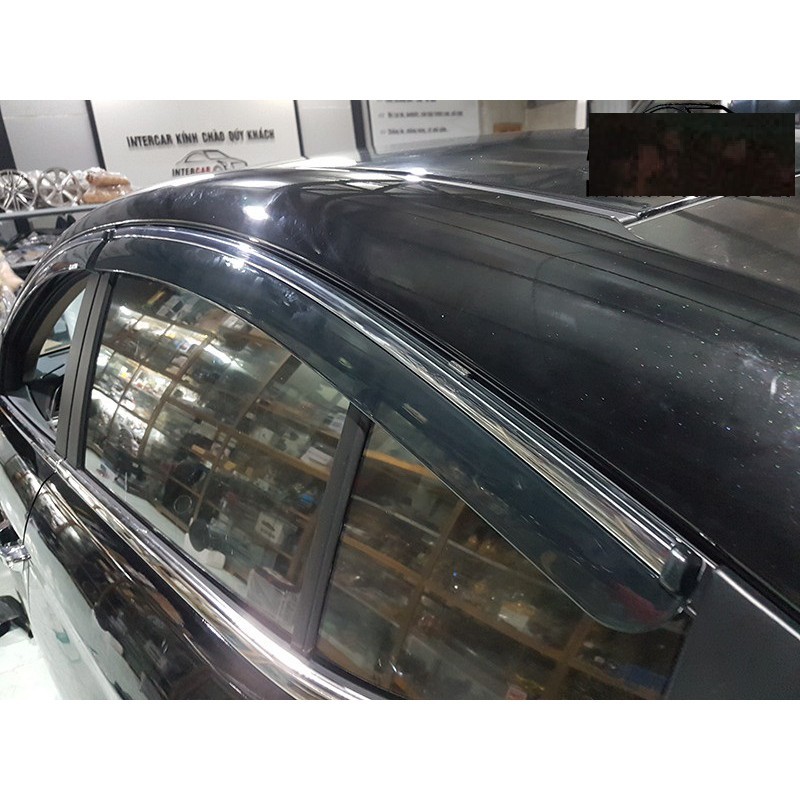 Vè che mưa xe Huyndai Elantra 2016 - 2021 chỉ mạ crom cao cấp- Giá 1 bộ