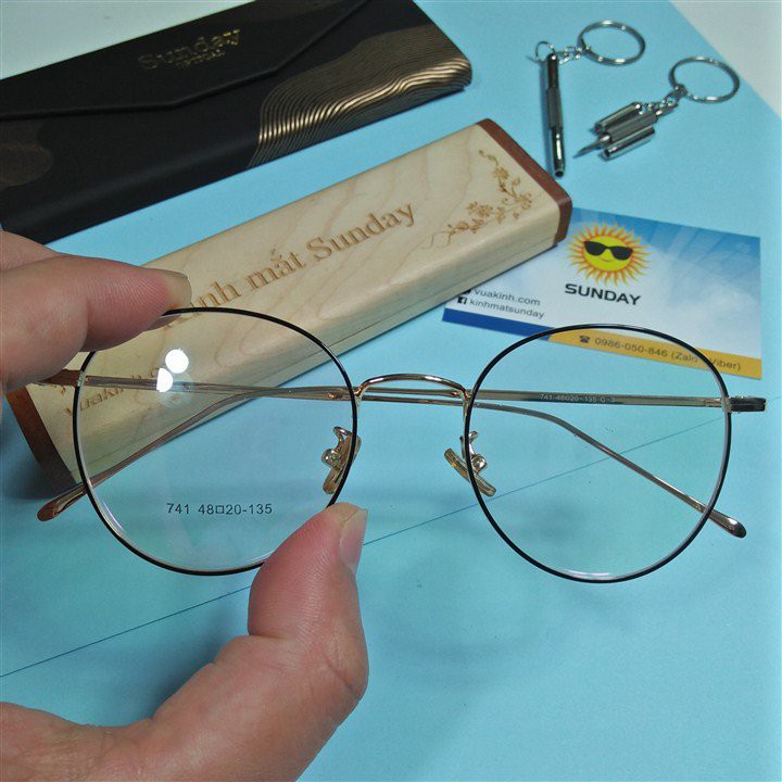 Gọng kính cận nobita V65