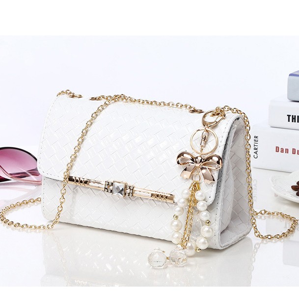 T06 Túi Đeo Chéo Size 20 - Màu Trắng | Shopee Việt Nam