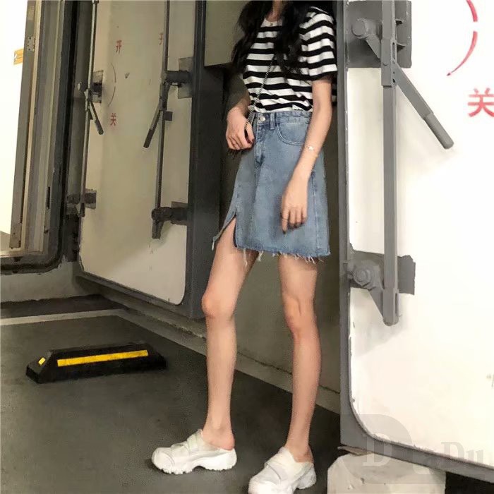 Ảnh Chân váy jean Mini Dáng Chữ A Lưng Cao Xếp Ly Thời Trang 2