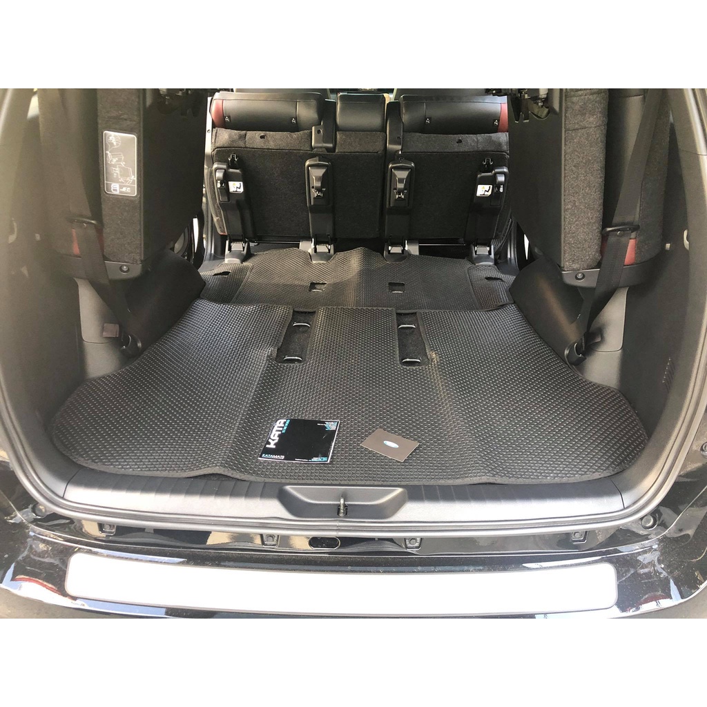 Thảm lót ô tô KATA cho xe Toyota Fortuner (2017 - 2025) - Khít với sàn, Chống trơn, Không mùi, Không ẩm mốc