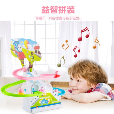 Bộ đồ chơi heo Peppa poli leo cầu thang có nhạc và có đèn ngộ nghĩnh cho bé