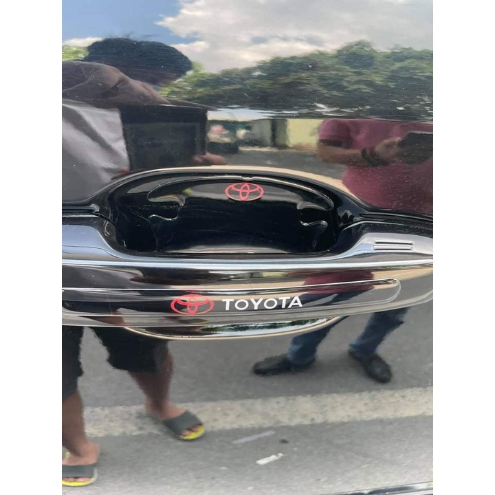 Bộ 10 miếng dán silicon tay, hõm, gương ô tô logo hãng xe TOYOTA Vios,Innova,Fortuner,Camry,Altis,Yaris,Prado,Hilux