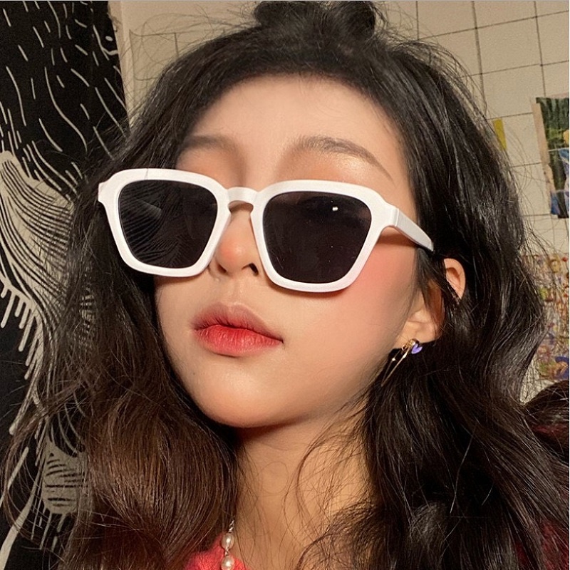 Kính mát nữ chống tia UV phong cách Hàn Quốc cute giá rẻ hottrend HANASO 211