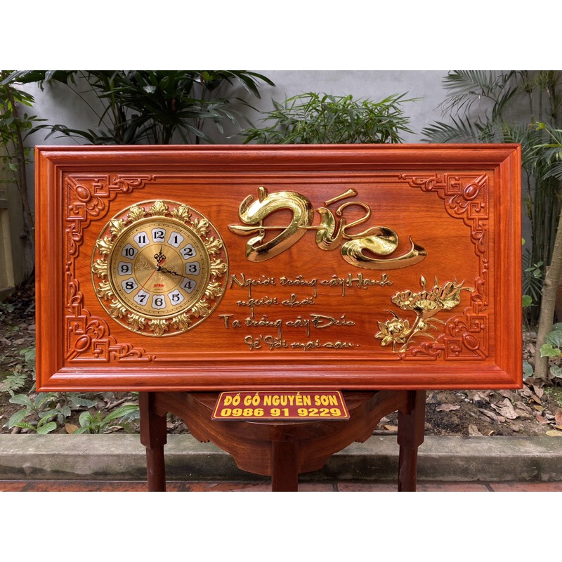 Đồng hồ treo tường gỗ hương kích thước 41.81cm