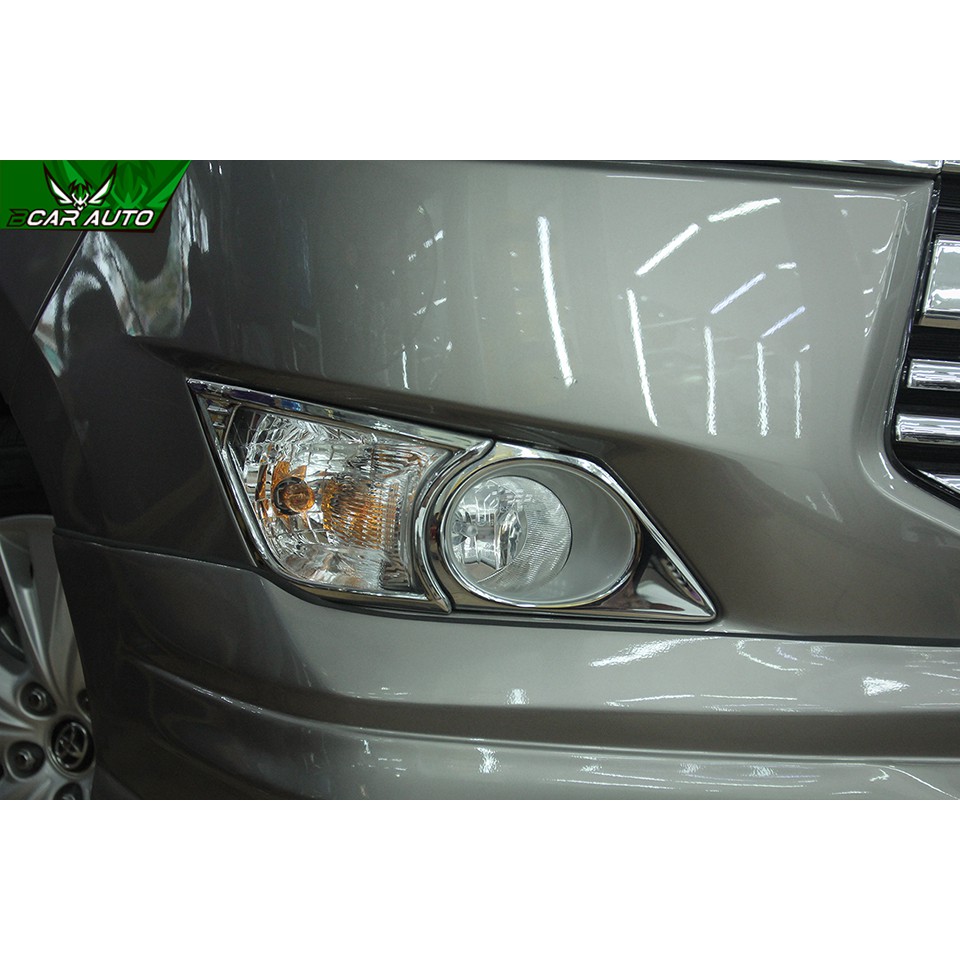Ốp viền đèn gầm trước xe Toyota Innova 2017-2021, Chất liệu Nhựa ABS mạ crom sáng bóng