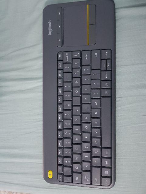 Logitech K400 Plus dùng cho PC và TV
