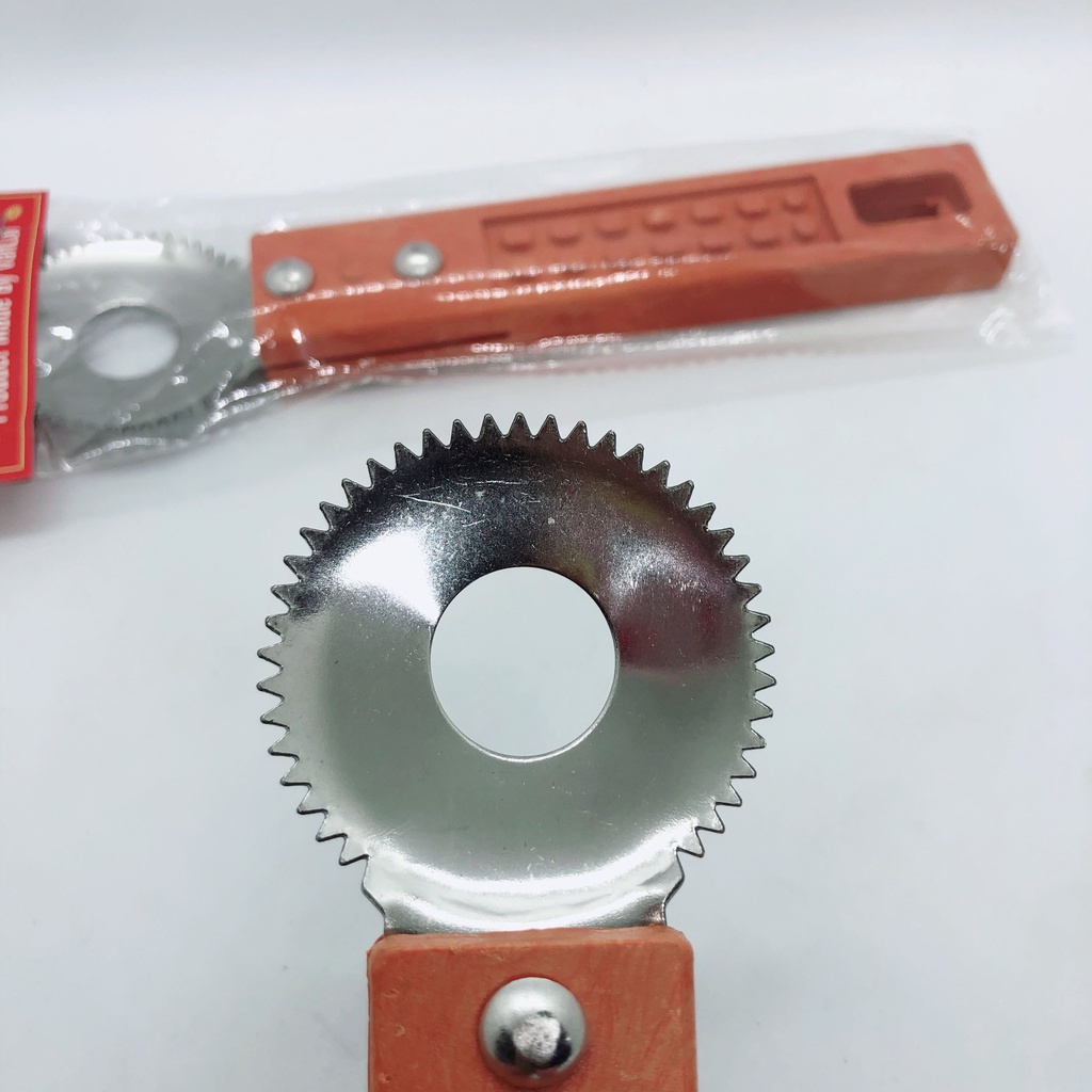 Dụng cụ nạo dừa cầm tay Vạn Lợi nhanh chống tiện dụng