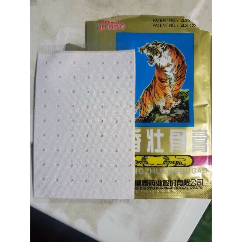 Hộp 100 gói Cao dán cọp 5 chữ/7 chữ