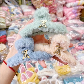 Cào chéo lông hiệu