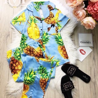 Pijama lụa form lớn tay ngắn quần dài, chất liệu lụa satin cao cấp mềm mại, chất vải mát mịn, co giãn nhẹ