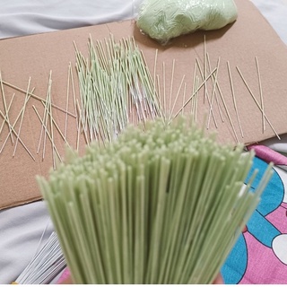 20 NHỤY MAI ĐẤT SÉT( Nhụy xanh non ở giữa hoa)