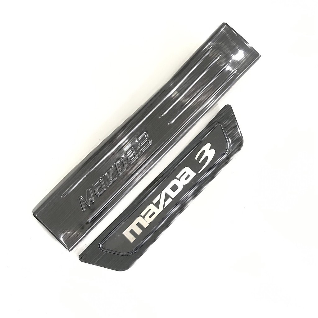Ốp bậc cửa, nẹp bước chân trong, ngoài xe Mazda 3 2016 - 2022, 2023, 2024 titan phay xước cao cấp
