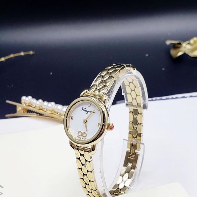 Đồng Hồ Salvatore Ferragamo Nữ SFHT00620 Varina Gold Ladies Watch