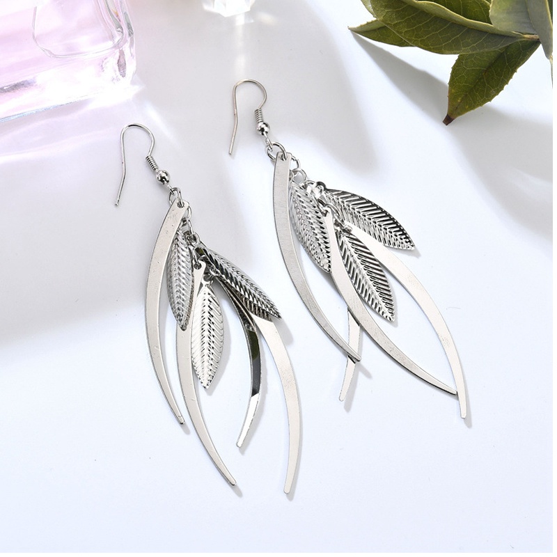 Ảnh Khuyên tai PINKDUDU PD429 hợp kim dáng dài hình chiếc lá phong cách bohemia đơn giản thời trang cho nữ 3