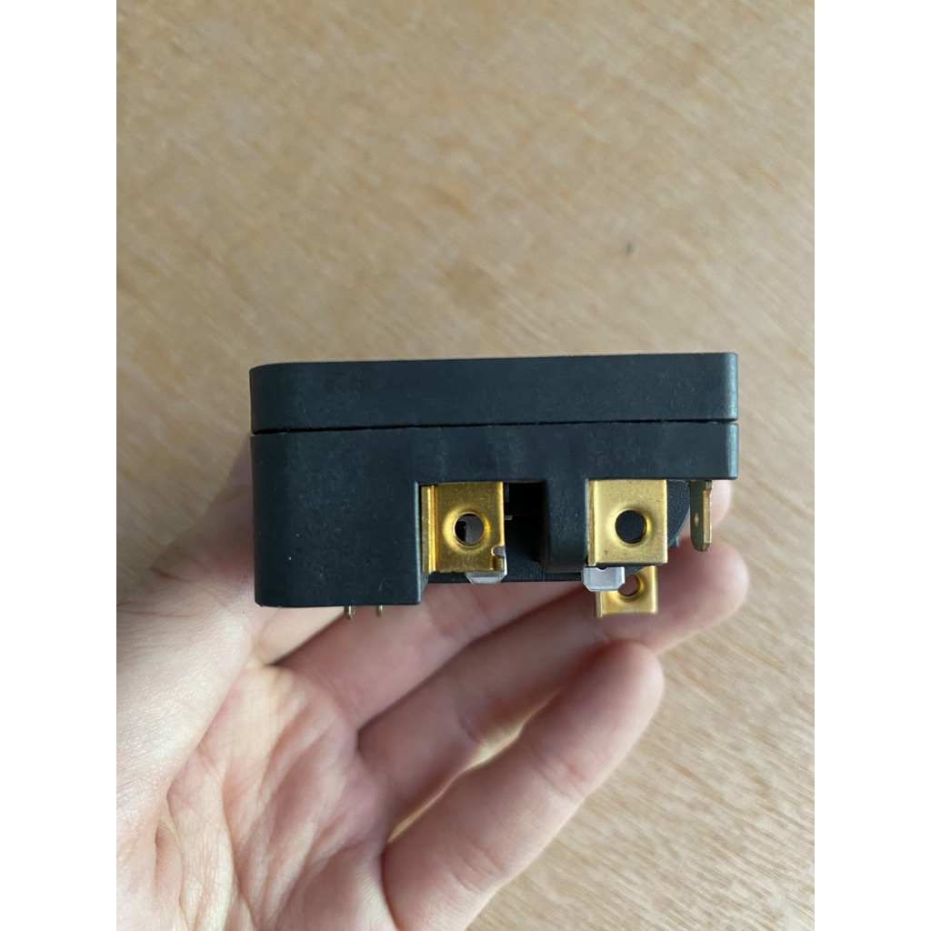 (VTĐL)Relay / Rờ Le khởi động tủ lạnh Electrolux chất lượng