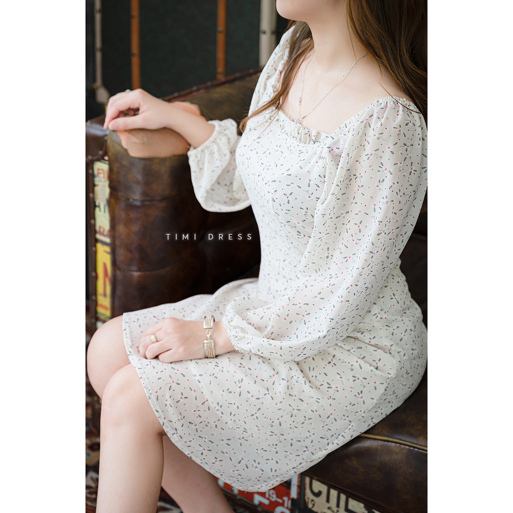 Váy hoa nhí tay dài,váy vintage cổ vuông bèo nền trắng be hoa xinh
