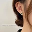 Khuyên tai nữ chất liệu titan không gỉ khắc số la mã thời trang hàn quốc