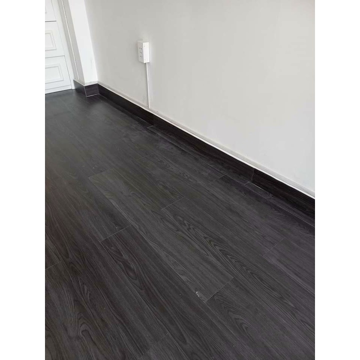 Miếng Sàn dày 2mm x 45cm x 15cm .Sàn Nhựa Nguyên Sinh Giả Gỗ Có Keo Sẵn Tự Dán