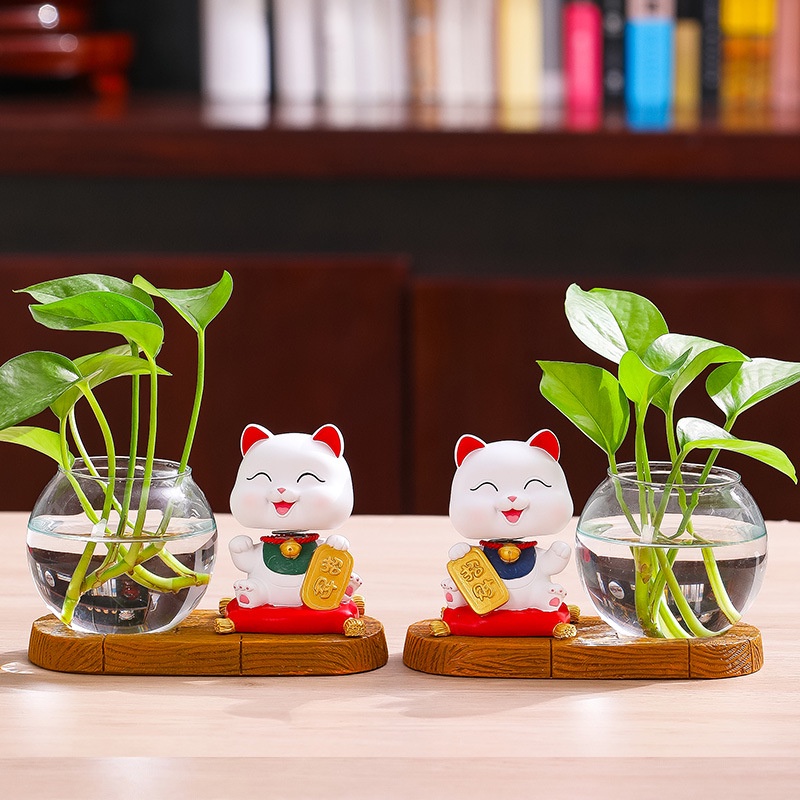 Bộ decor Mèo thần tài may mắn kết hợp cùng bình thủy sinh trang trí nhà, bàn làm việc góc học tập giúp mang lại may mắn