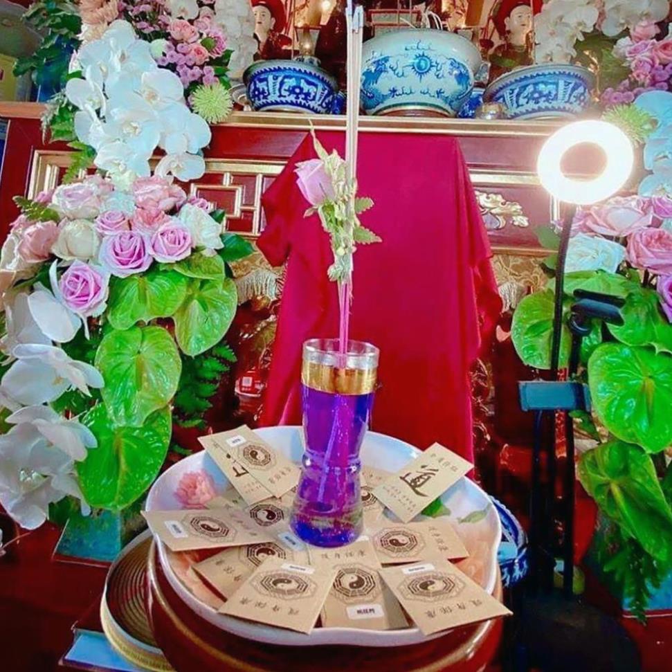 Miếng dán thần tài cầm búa linh phu để ví, ốp dán điện thoại máy tính bảng