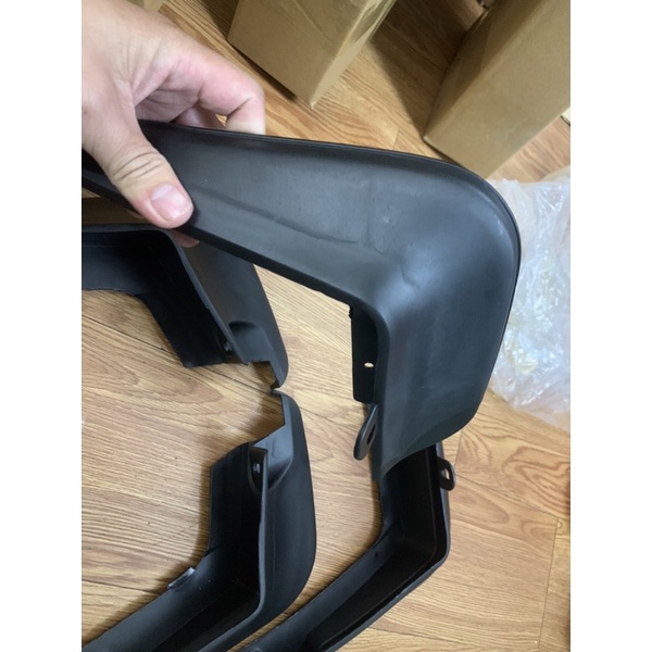 Chắn Bùn Nhựa Dẻo Xe Toyota Altis 2003 đến 2024, 2025, 2026 chống bắn bùn đất, bộ 4 miếng