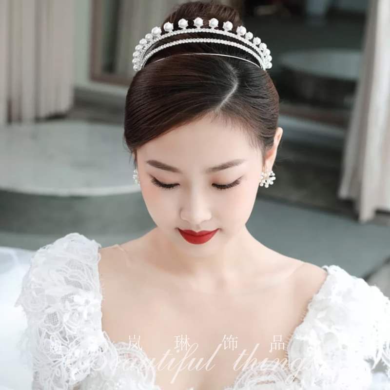 Các mẫu vương miện đội đầu cô dâu mới nhất, vương miện đội đầu cô dâu phong cách Châu Âu, phụ kiện cưới