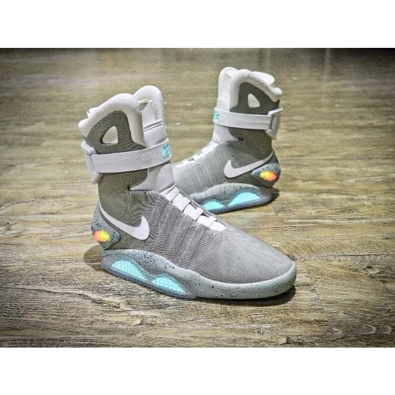 Nike mag giá bao nhiêu best sale